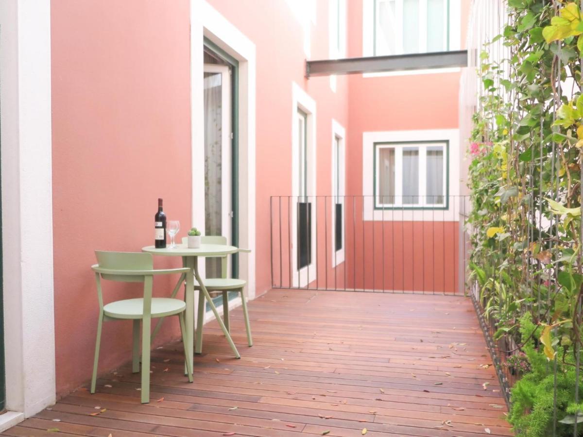 Chiado Modern With Ac Elevator Terrace Apartment *
